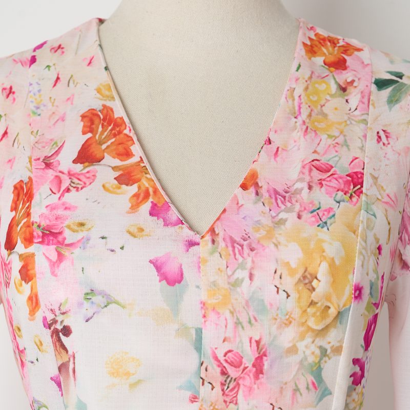 Elegant Pink Flower Print V-Neck Mid-Length Dress - Image 4