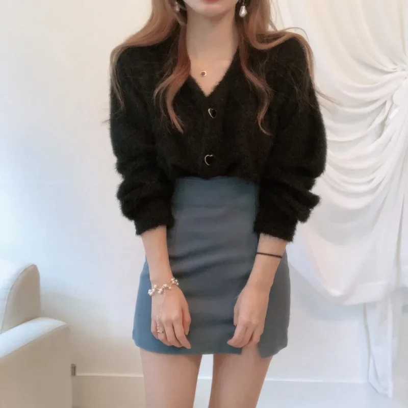 Eco Knit V-Neck Crop Sweater - Image 7