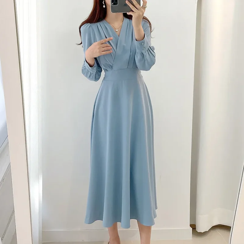 Chic Eco Maxi Dress: V-neck, A-line, Solid Color - Image 4