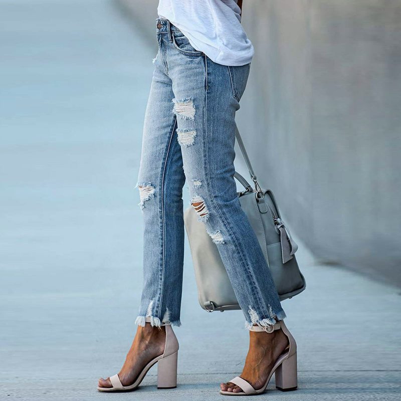 Slim Fit Frayed Ankle Jeans for Women - Image 3