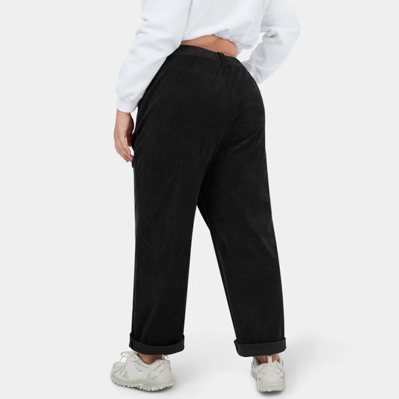 Plus Size Retro High Waist Black Jeans with Slimming Drape - Image 4