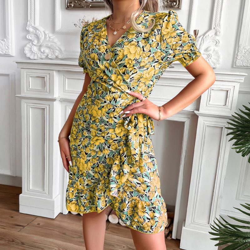 Women's Popular One-Piece Floral Dress - Image 4