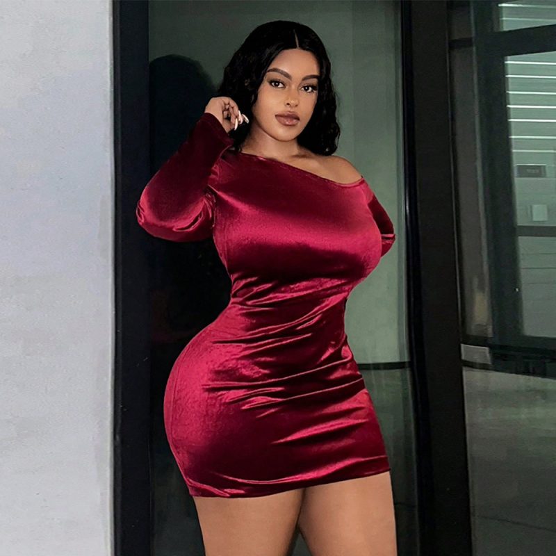 Plus Size Autumn Winter Off Shoulder Velvet Dress - Image 3