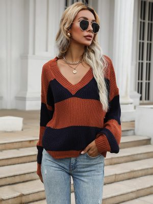 Cozy V-Neck Sweater for Autumn Days