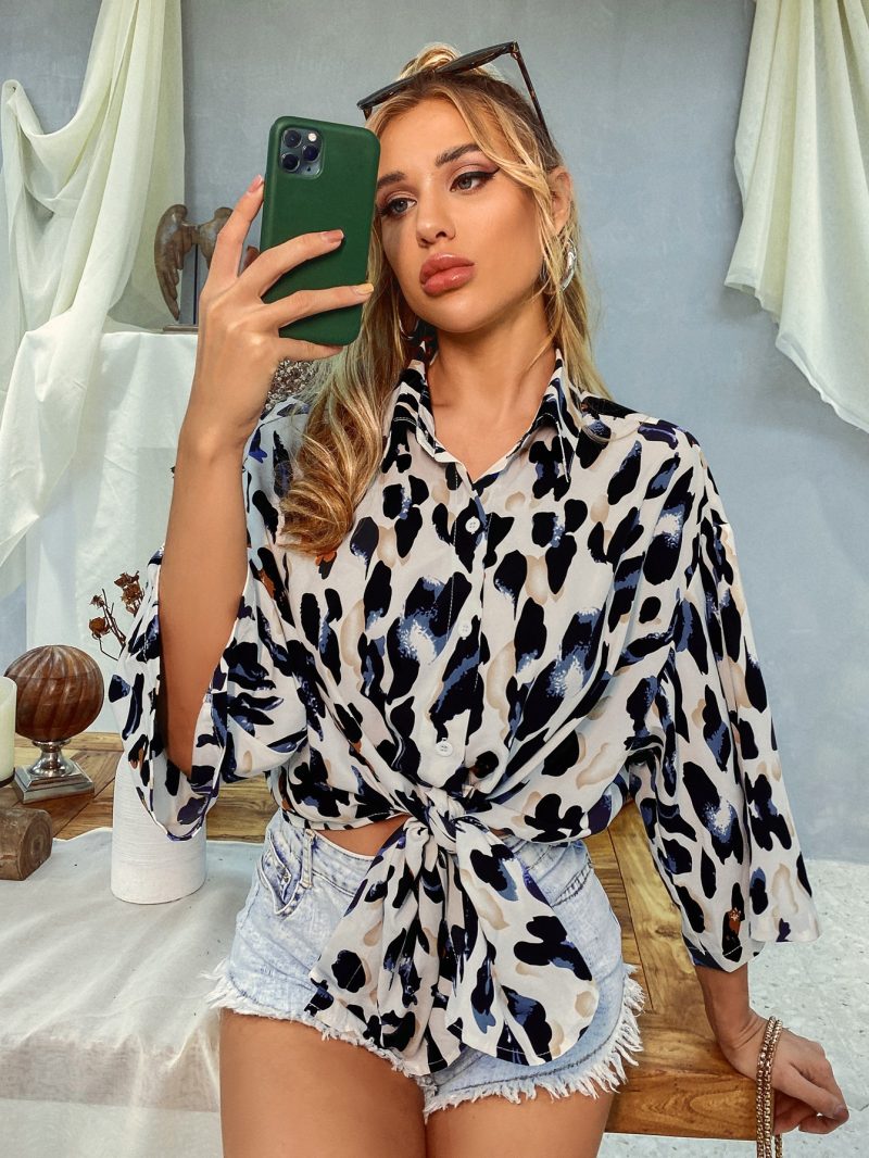 Chic and Timeless: Stand Collar Straight Women's Shirt - Image 4