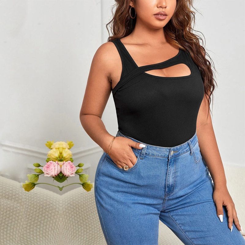 Plus Size Asymmetric Shoulder Strap Hollow Cutout Solid Color Vest Top - Image 3