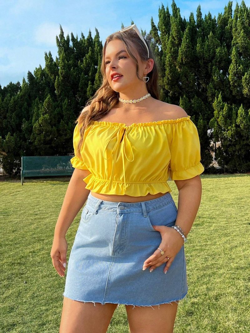 Plus Size Cropped Off Shoulder Puff Sleeve Top - Image 4