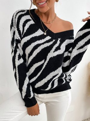 V-Neck Black Zebra Print Sweater for Every Occasion