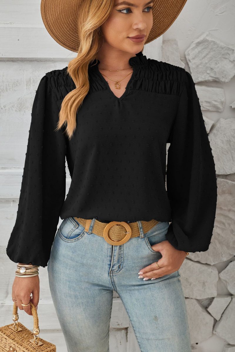 Chic V-Neck Pleated Jacquard Chiffon Shirt for Spring/Summer - Image 3