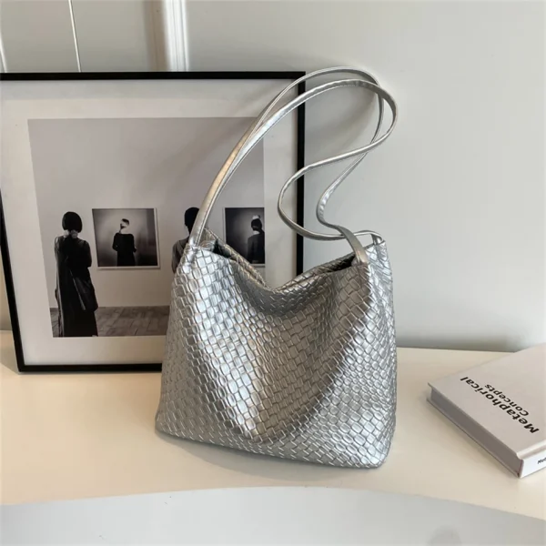 Luxury Designer Chic Eco Tote: Designer Style, Large Capacity - Image 7