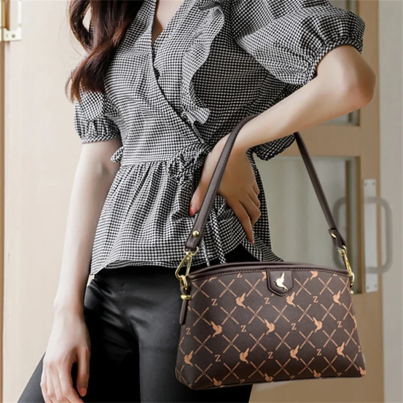 Eco Chic PU Handbag: Quality Style - Image 12