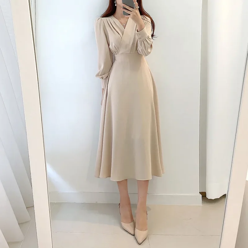 Chic Eco Maxi Dress: V-neck, A-line, Solid Color - Image 7