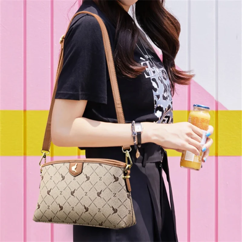 Eco Chic PU Handbag: Quality Style - Image 10