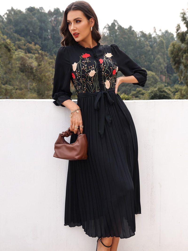 Floral Elegance: Women's Spring-Fall Crew Neck Maxi Dress, Featuring a Solid Color and A-Line Silhouette for an Elegant Look - Image 4