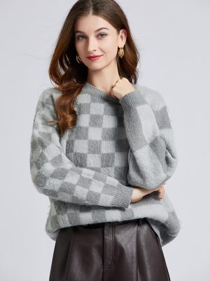 Contemporary Irregular Checkerboard Sweater: Stay on Trend with Fashionable Flair!