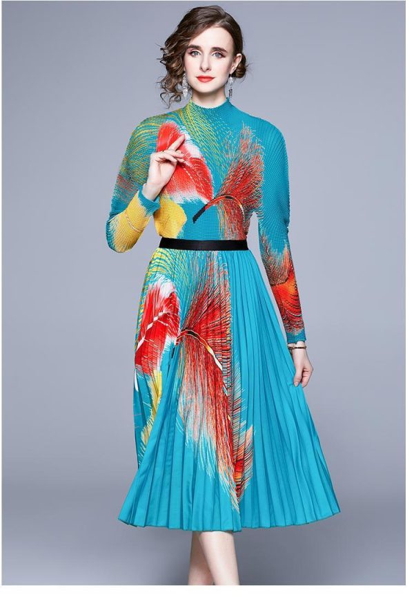 New Multicolor Printed Feather Pleated Skirt Set - Image 5