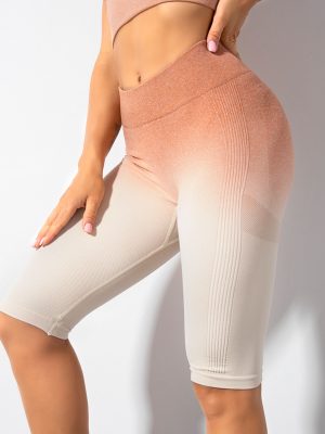 Stay Stylish and Comfortable in Gradient Hanging Dyed Yoga Pants: Perfect for Yoga, Running, and Fitness!