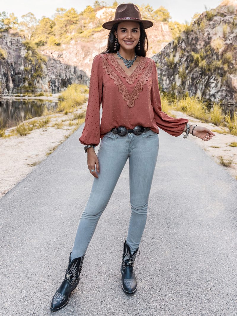 Women's Autumn/Winter Lace Long-Sleeved Shirt - Image 2