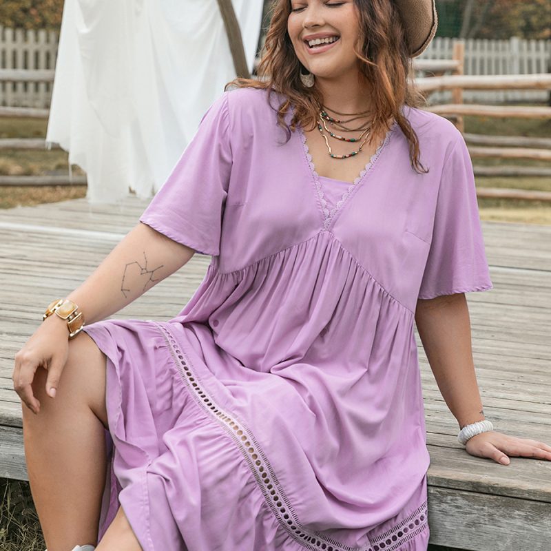 Plus Size Women's Casual Dress for Multiple Occasions - Image 2