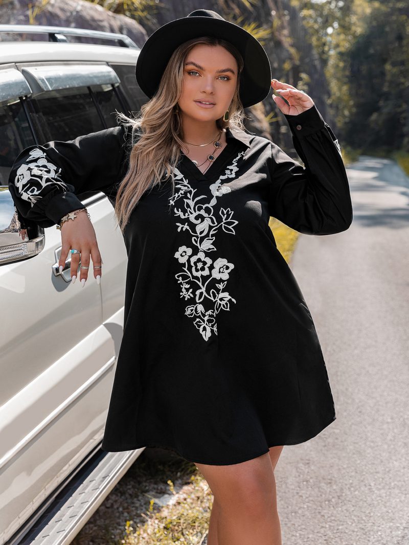 Women's Autumn/Winter Solid Color Embroidered Long-Sleeved Dress with Matching Bottoms - Image 5