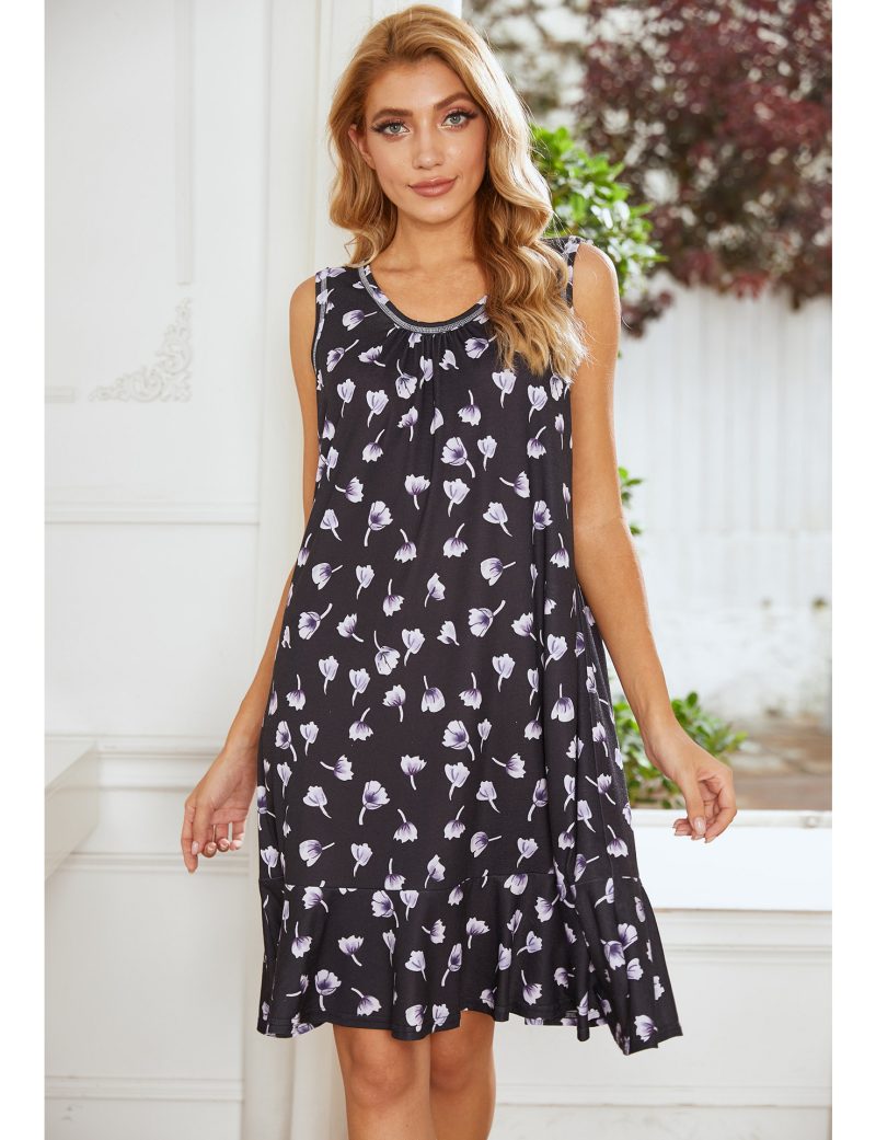 Add a Touch of Freshness to Your Sleep Routine with this Floral Homewear Nightdress! - Image 2