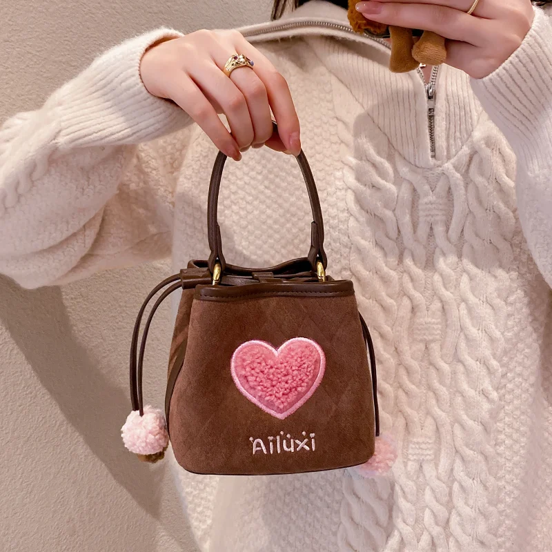 Love Heart Decoration Bucket Bag - Image 7