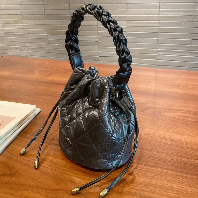 Eco Retro Quilted Bucket Bag - Image 4