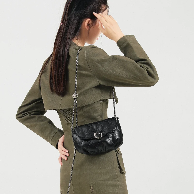 Unique Design Cloud With Chain Strap Y2K bag - Image 6