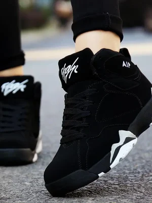 High Quality Black Sneakers