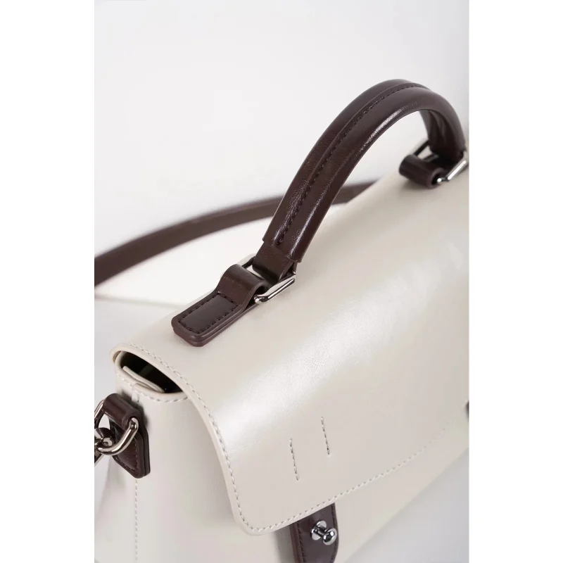 Genuine Leather Large Capacity Daily Commuting Crossbody Bag - Image 7