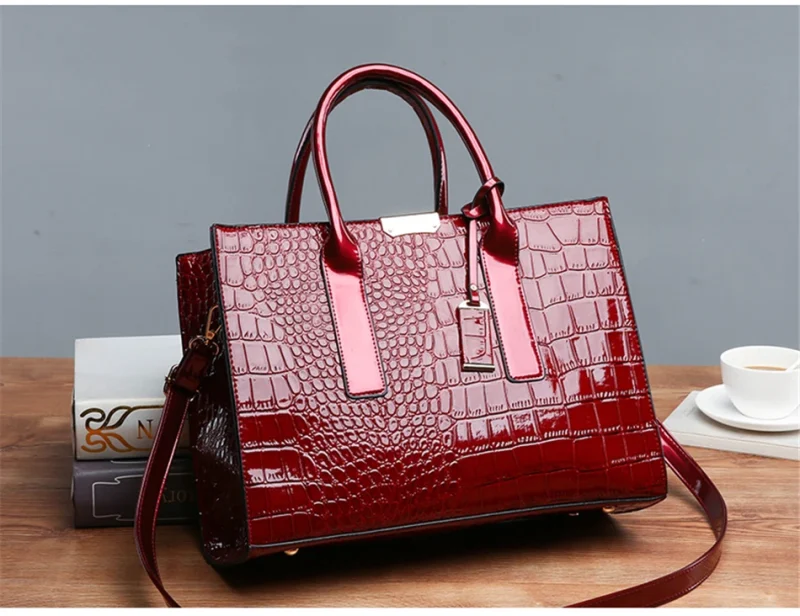 Large Capacity Crocodile Pattern Women Shoulder Tote Bag - Image 11