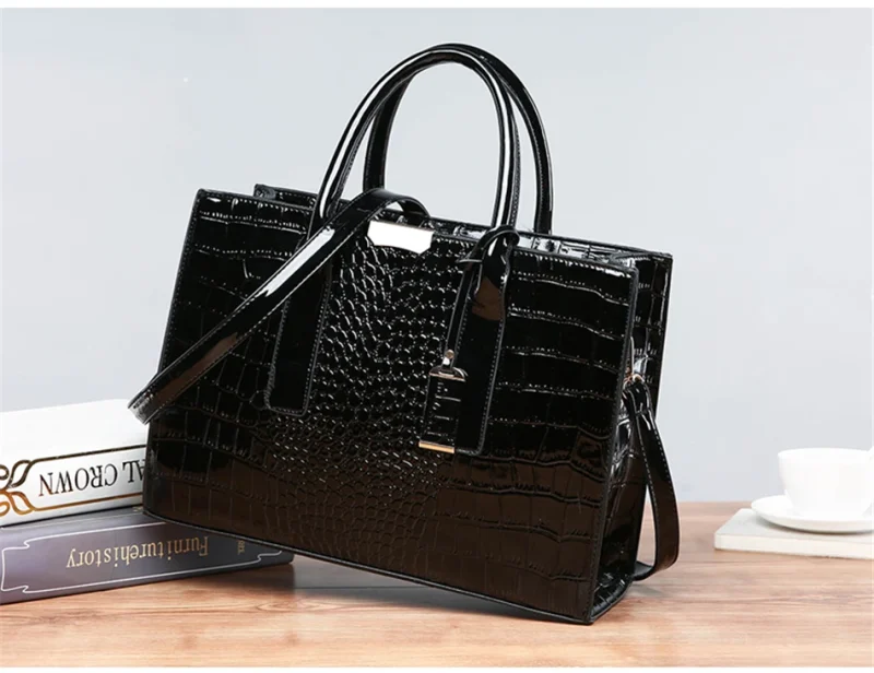 Large Capacity Crocodile Pattern Women Shoulder Tote Bag - Image 10