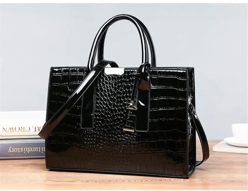 Large Capacity Crocodile Pattern Women Shoulder Tote Bag - Image 9
