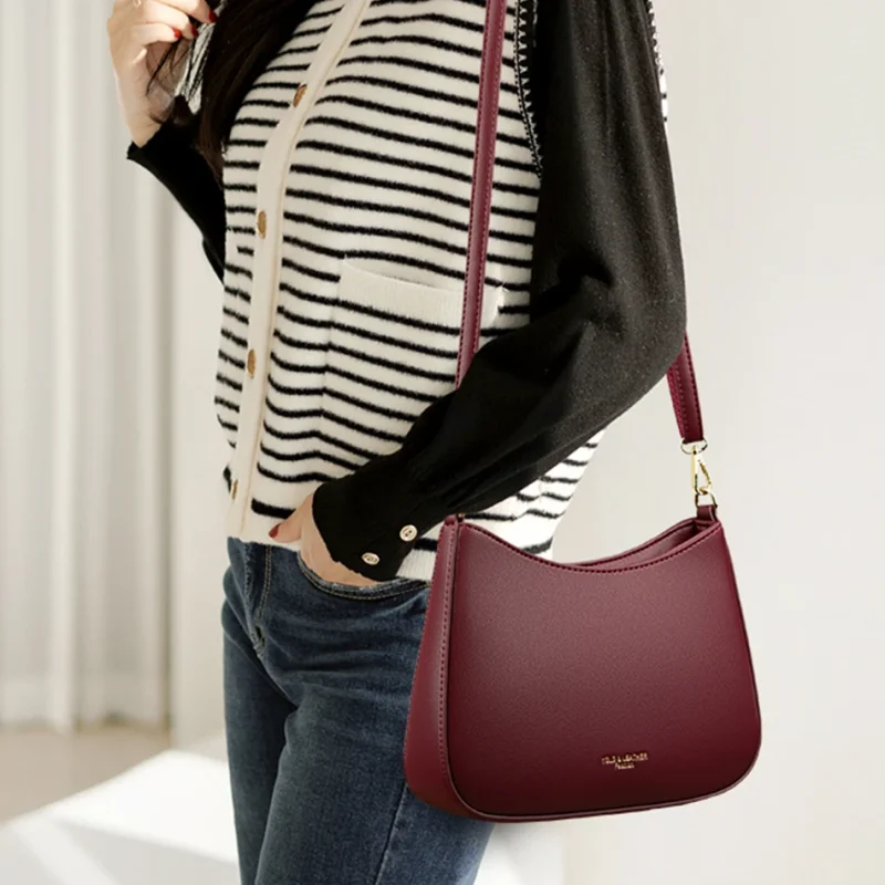 Premium Quality Ethical Leather Crossbody Bag - Image 3