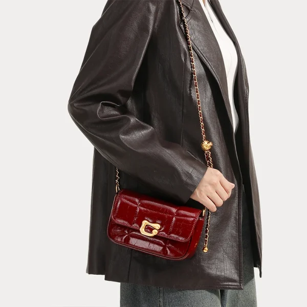 Eco Genuine Leather Crossbody Bag With Chain Strap - Image 3