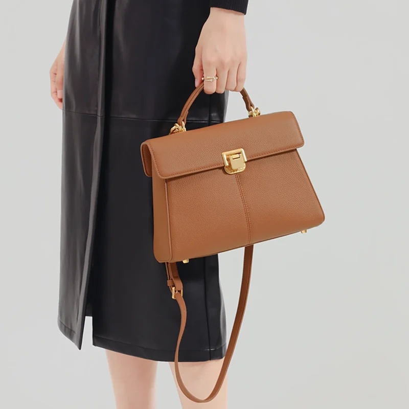 Luxury Branded Crossbody Leather Handbag - Image 3