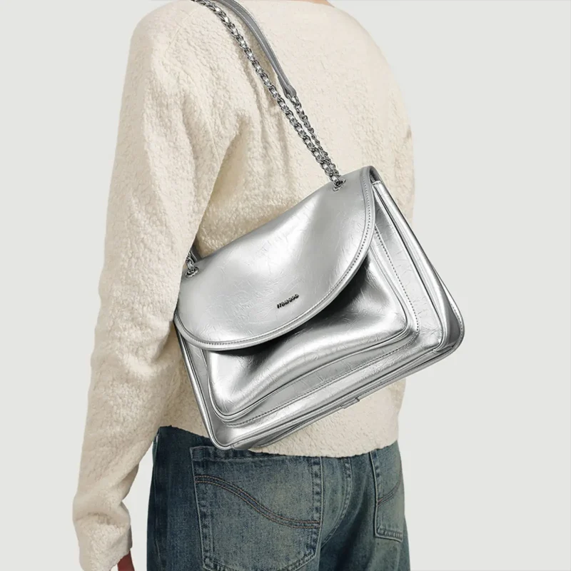 Leather Large Capacity Messenger Bag - Image 2