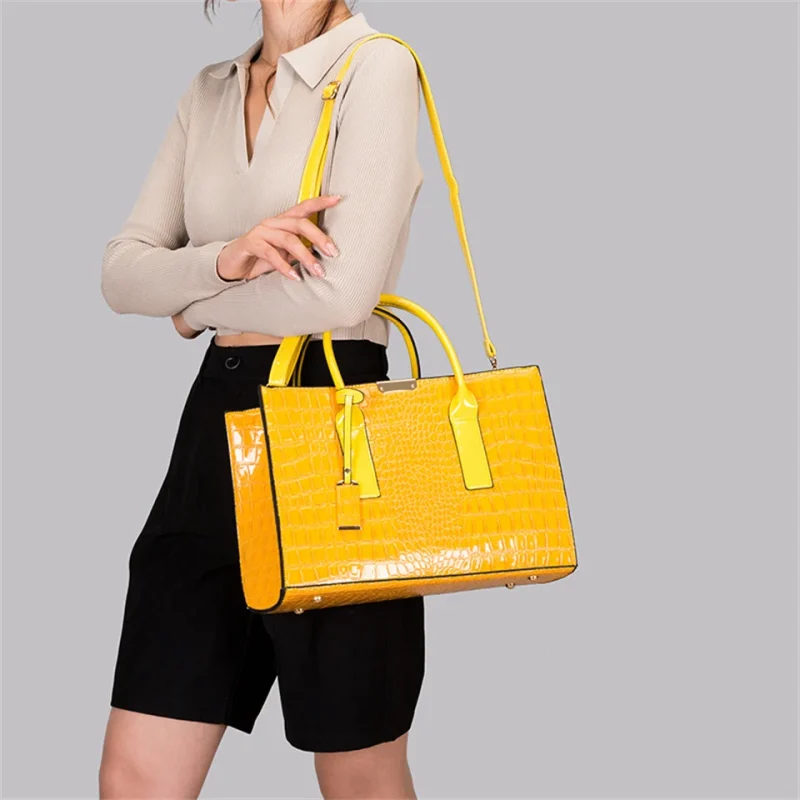 Large Capacity Crocodile Pattern Women Shoulder Tote Bag - Image 5
