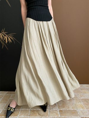 Exquisite Chinese Art A-Line Skirt: Pleated Texture with Smooth Vertical Sense, Ideal for Early Spring