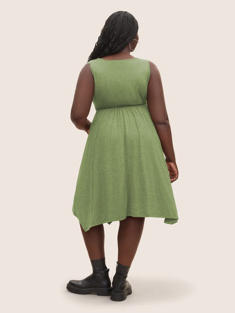 Plus Size Round Neck Sleeveless Dress: Vest Pocket, Solid Color, Irregular Asymmetric Design - Image 3