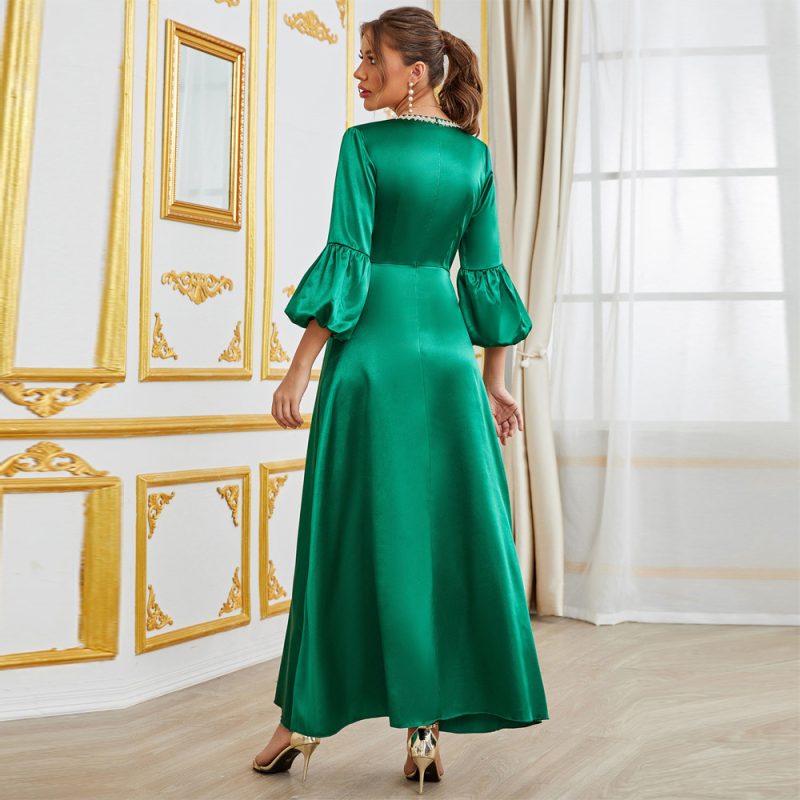 Middle Eastern Muslim Women's Clothing: Appliqué Party Gathering Dress Gown - Image 4