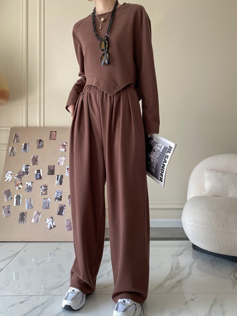 Effortless Elegance: Casual Breathable Short Sweater with Wide-Leg Pants Suit - A High-End Women's Clothing Two-Piece Set - Image 5