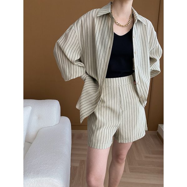 Early Spring Style: Morandi French Striped Sun Protection Shirt & Shorts Two-Piece Suit