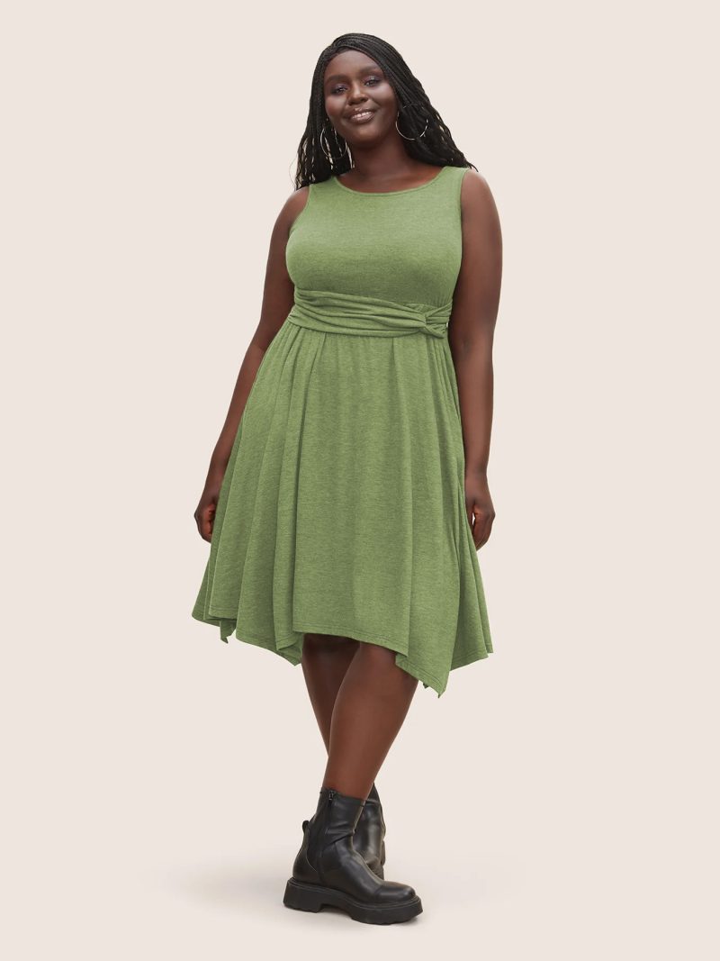 Plus Size Round Neck Sleeveless Dress: Vest Pocket, Solid Color, Irregular Asymmetric Design - Image 4
