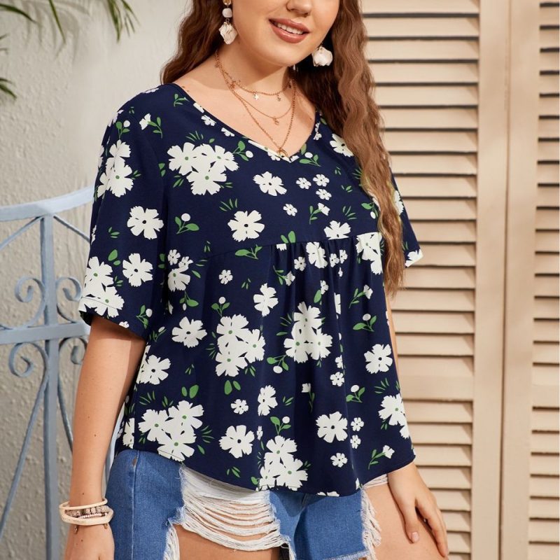 Plus Size Women's Tops: Fashionable and Comfortable - Image 2