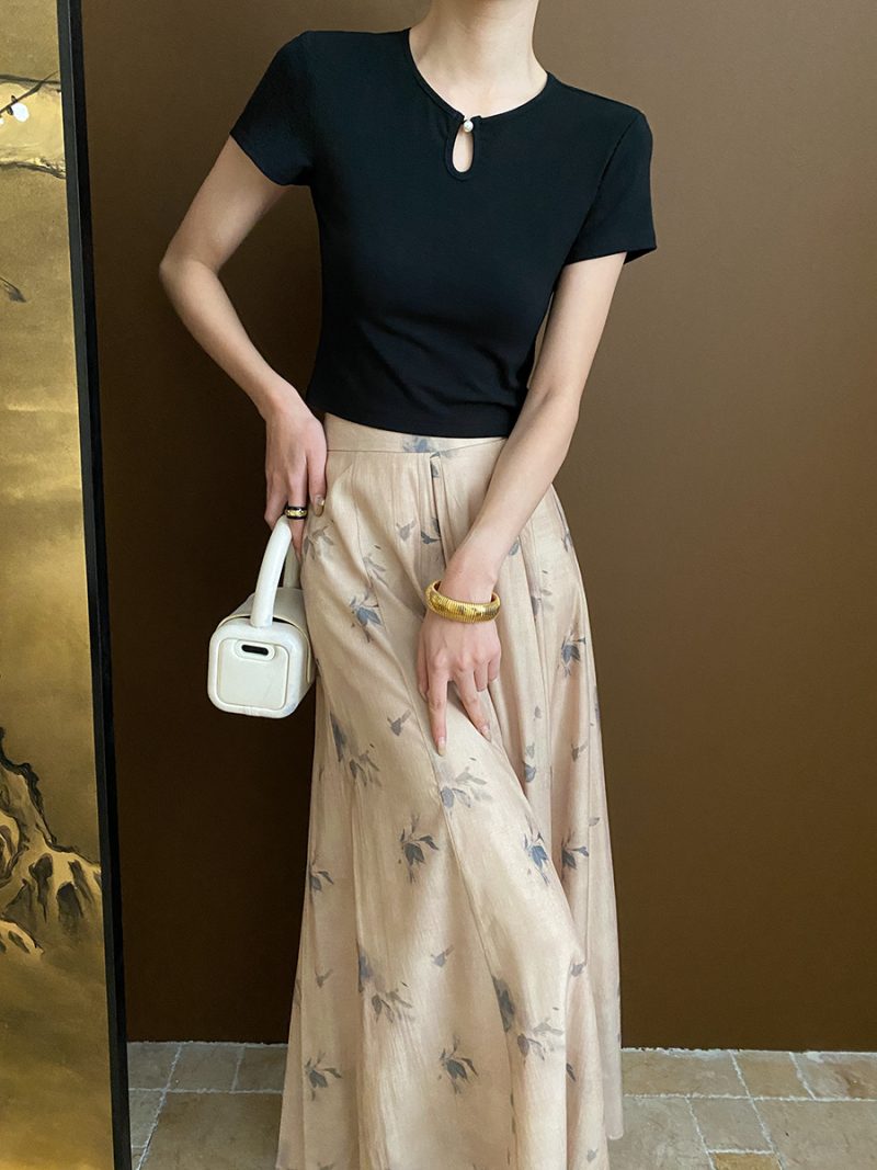 Pearl Buckle Shoulder T-Shirt - Image 3
