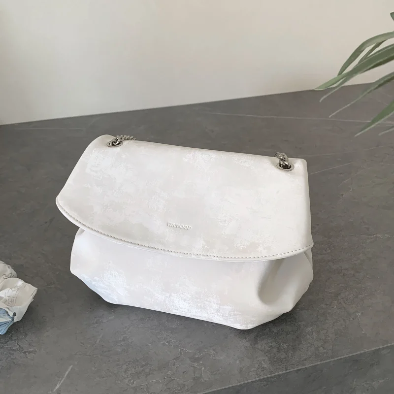 Luxury Leather Original Messenger Bag - Image 8