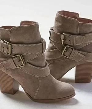 Eco Cute Chunky Heel Chelsea Short Boot