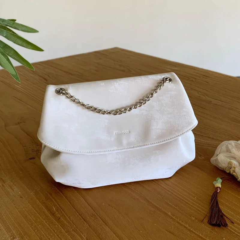 Luxury Large Capacity Crossbody Chain Shoulder Bag