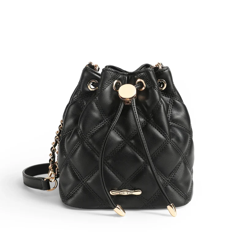 Classic Lingge Chain Shoulder Bag - Image 9